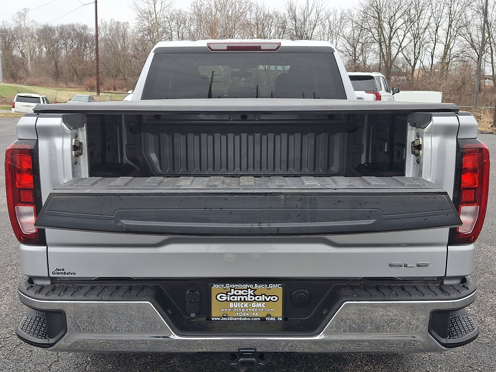 Used 2022 GMC Sierra 1500 SLE image 30