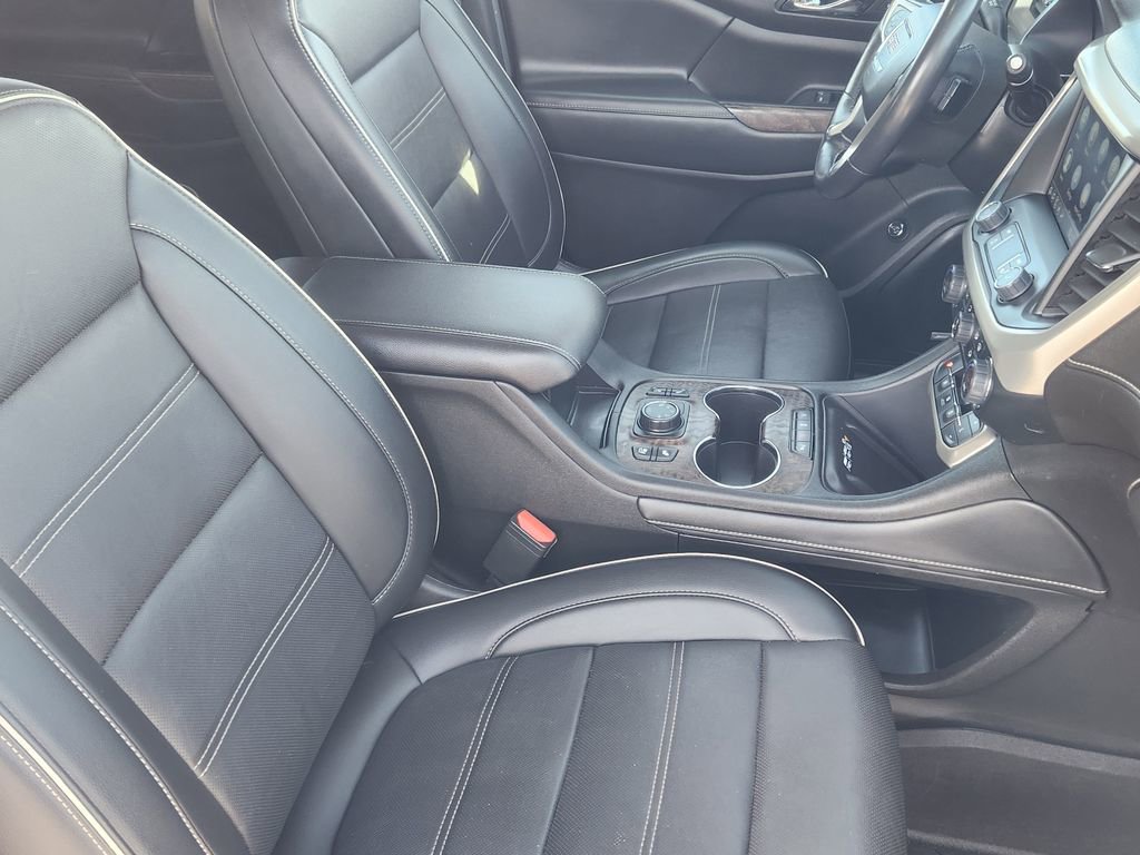 Certified 2022 GMC Acadia Denali w/ Denali Ultimate Package image 18