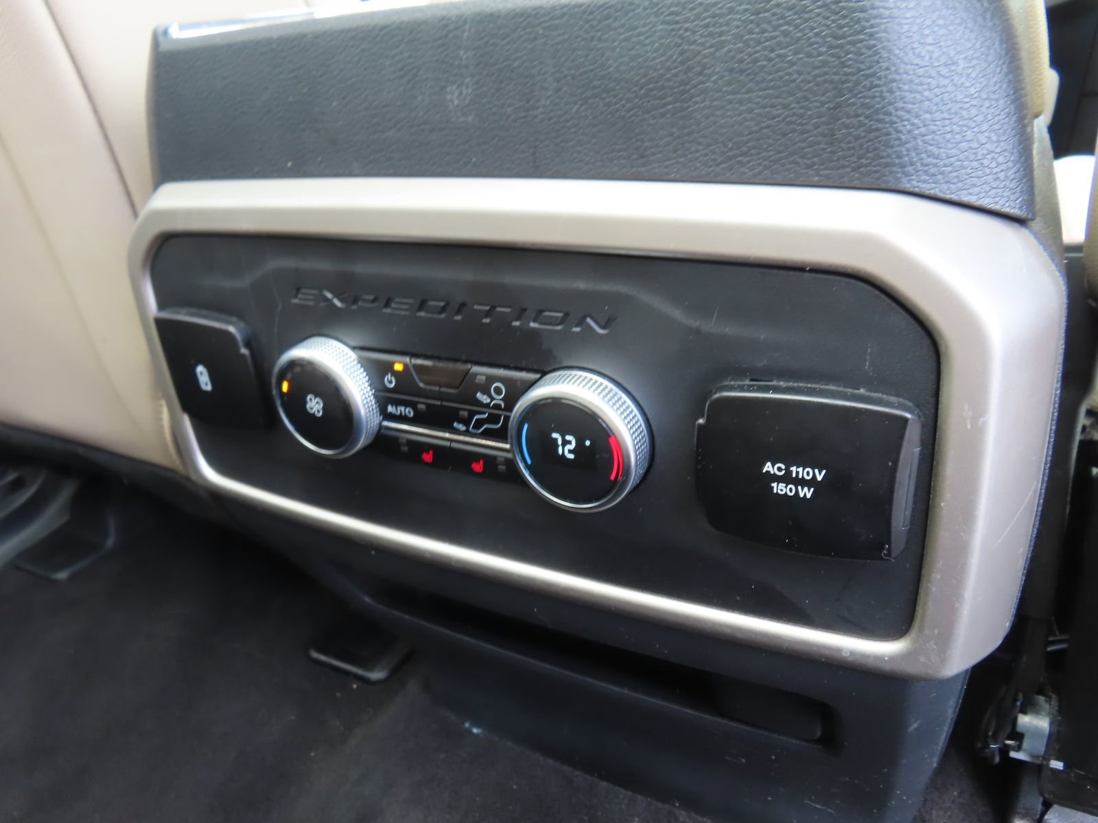 Used 2023 Ford Expedition Max Limited image 39