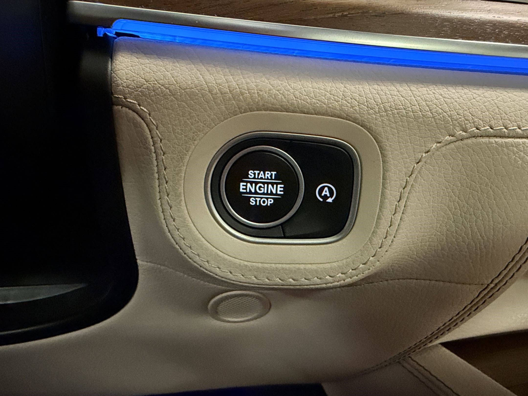 Used 2025 Mercedes-Benz GLE 450 4MATIC Coupe image 17