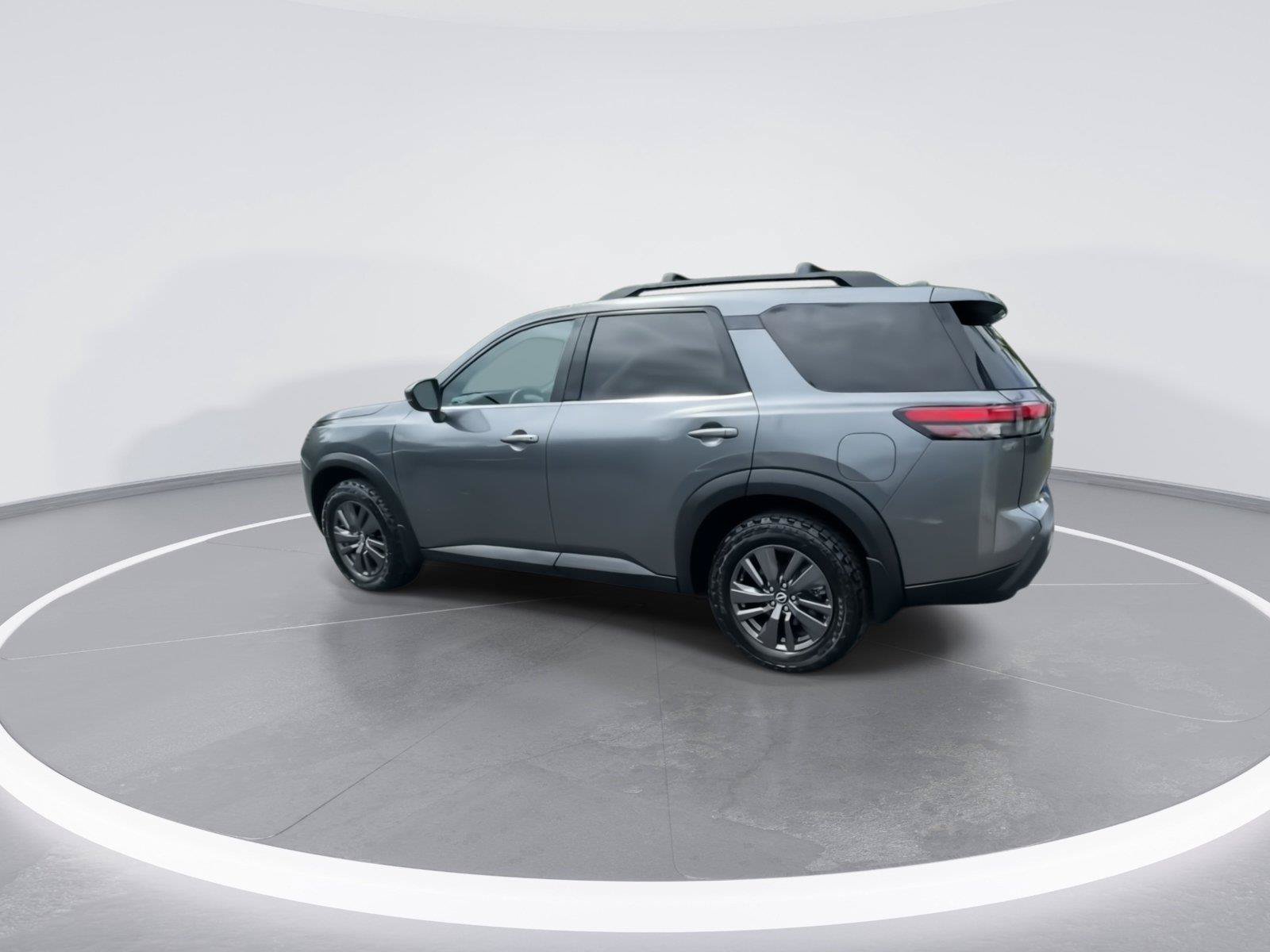 Used 2022 Nissan Pathfinder SV w/ SV Premium Package AWD/4WD image 6