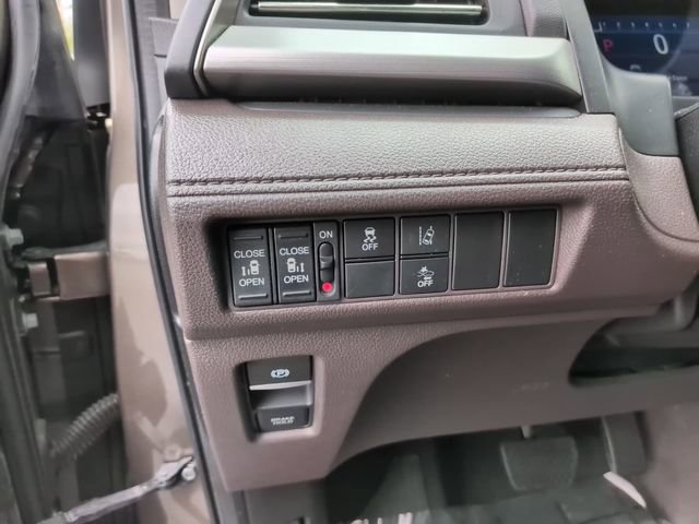 Used 2019 Honda Odyssey EX image 33