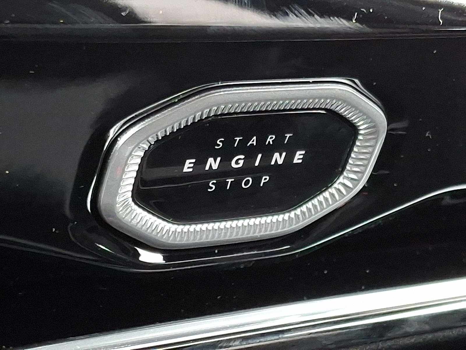 New 2026 Jeep Grand Cherokee Altitude image 14