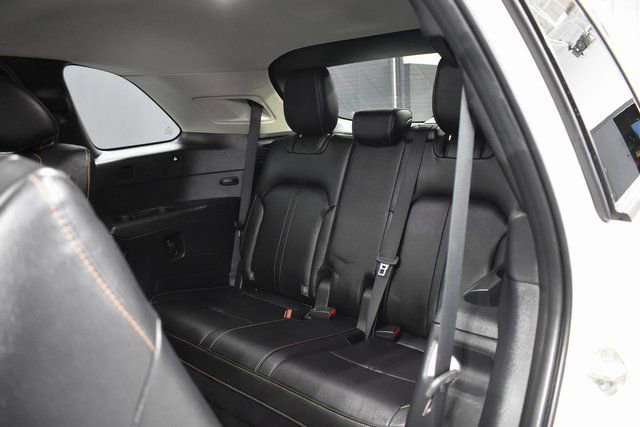 Used 2024 MAZDA CX-90 Plug-In Hybrid w/ Premium Pkg image 34