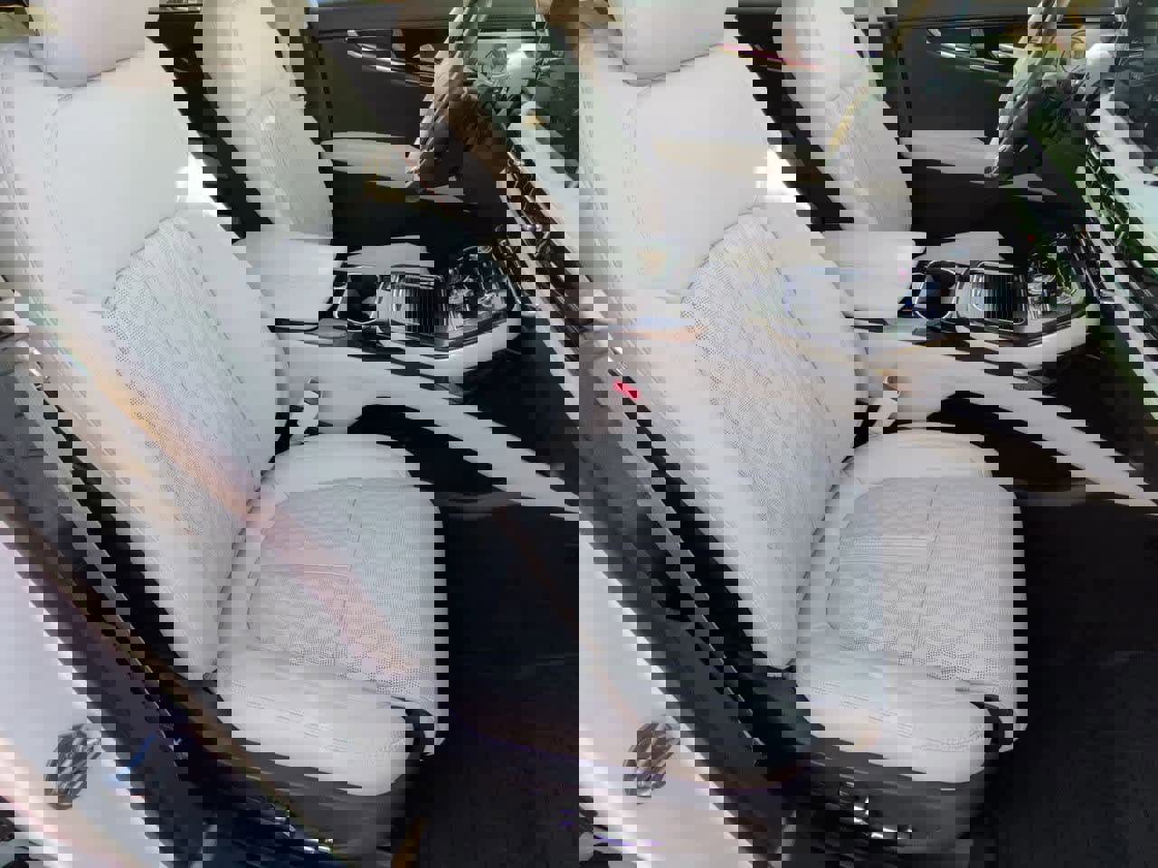 Used 2023 Lincoln Nautilus Black Label w/ Cargo Utility Package image 23