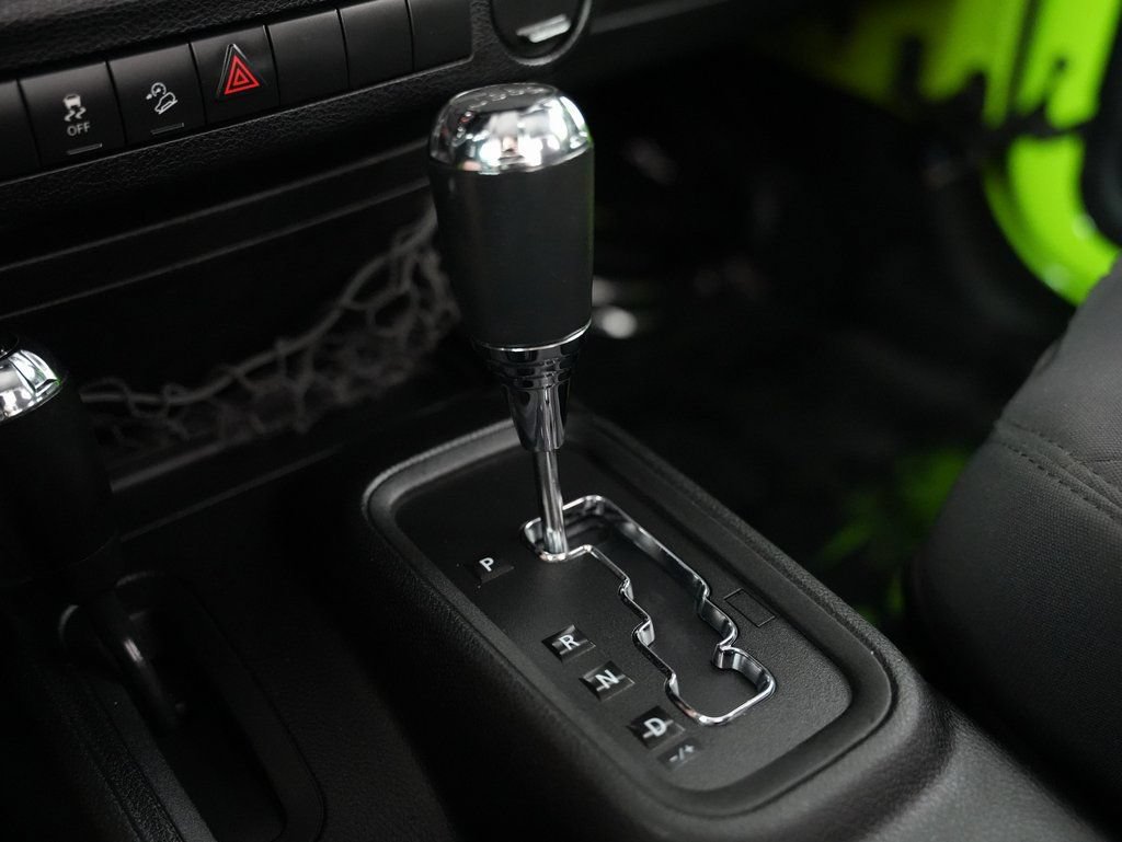 Used 2013 Jeep Wrangler Sport w/ Connectivity Group AWD/4WD image 23