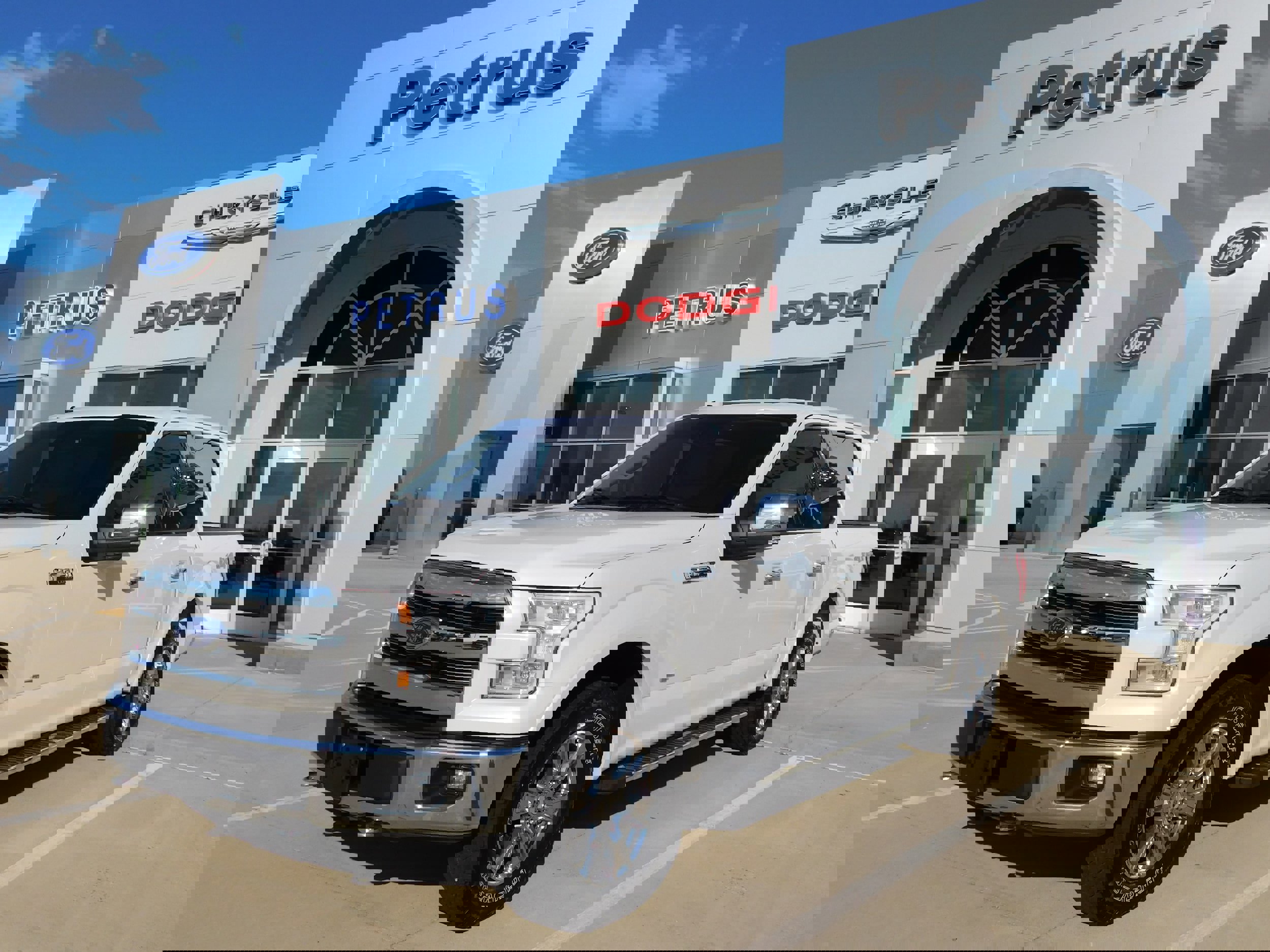 Used 2015 Ford F150 Lariat w/ Equipment Group 502A Luxury