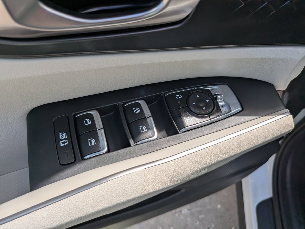 Certified 2026 Kia Sorento S FWD image 20