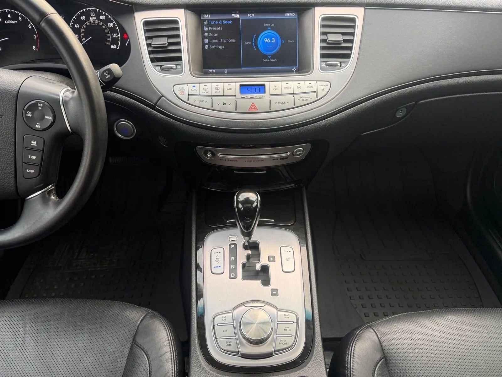 Used 2012 Hyundai Genesis 3.8 w/ Premium Pkg image 15