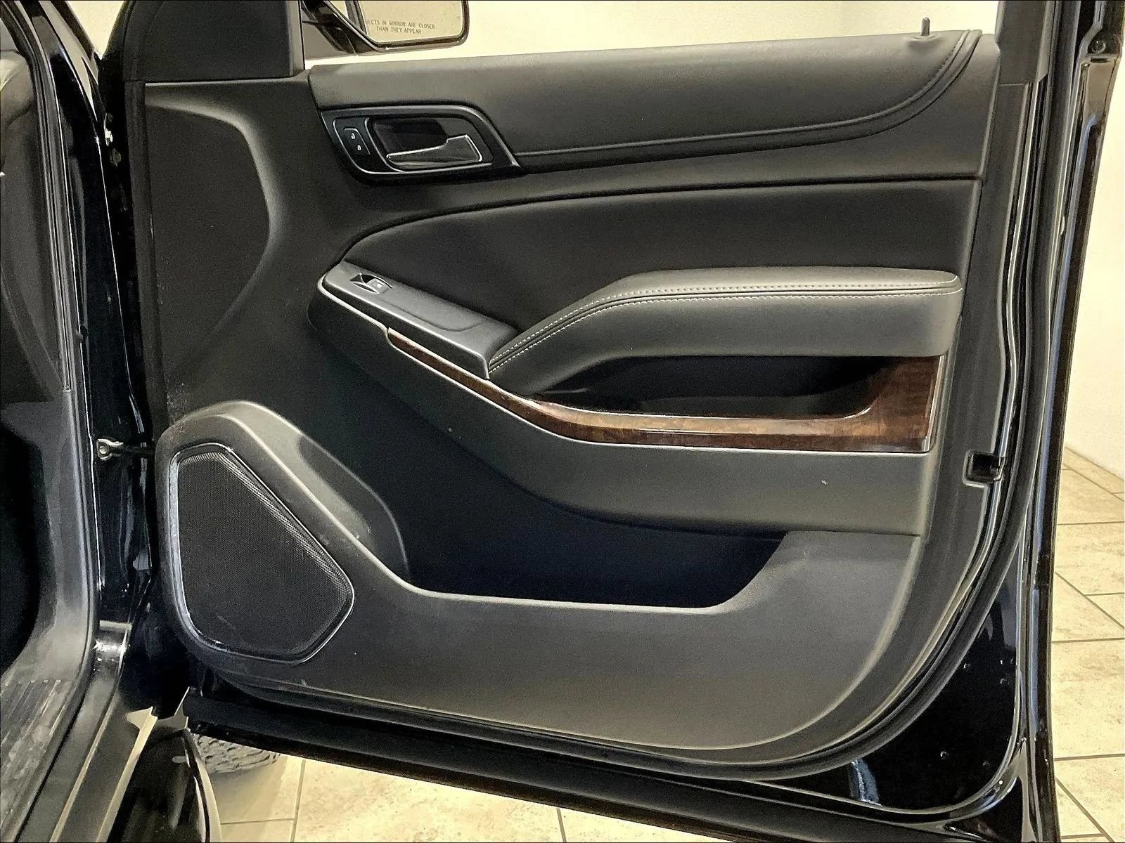 Used 2018 Chevrolet Tahoe LS w/ All-Season Package RWD image 18