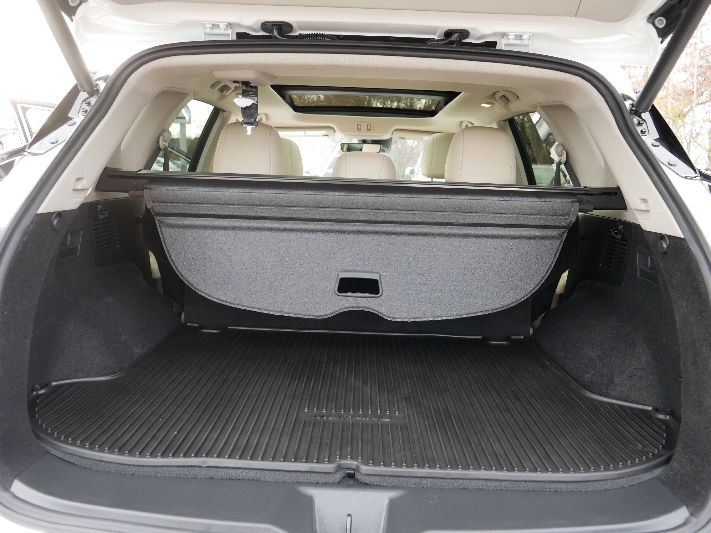 Certified 2024 Nissan Murano Platinum w/ Cargo Package image 18