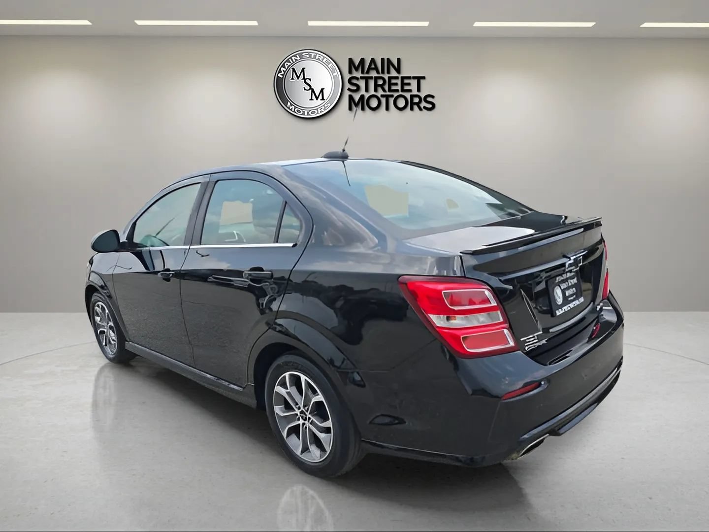 Used 2020 Chevrolet Sonic LT w/ RS Package FWD image 3