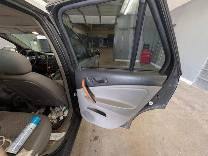 Used 2006 Saturn Vue AWD V6 image 28