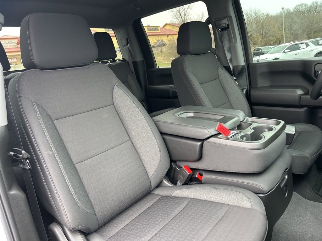 Used 2024 Chevrolet Silverado 2500 Custom w/ Custom Convenience Package image 43