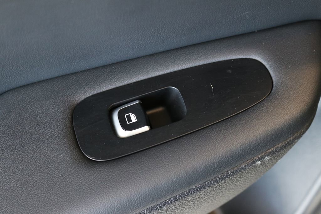 Used 2020 Kia Stinger GT1 image 24