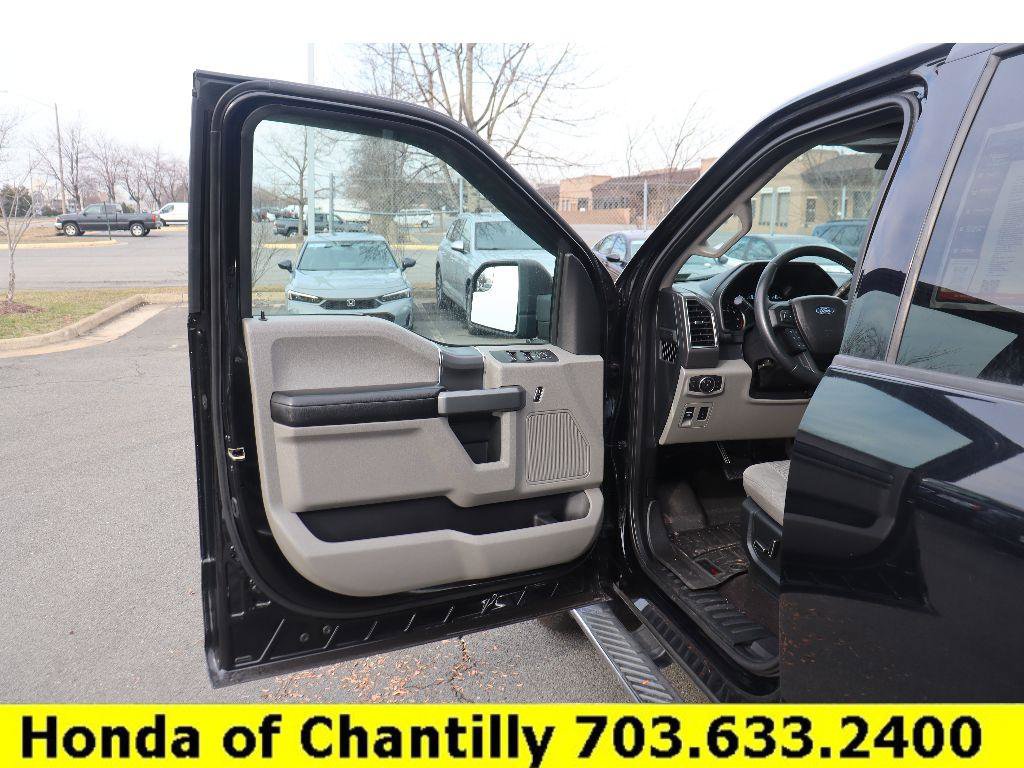 Used 2018 Ford F150 XLT w/ Equipment Group 302A Luxury image 31