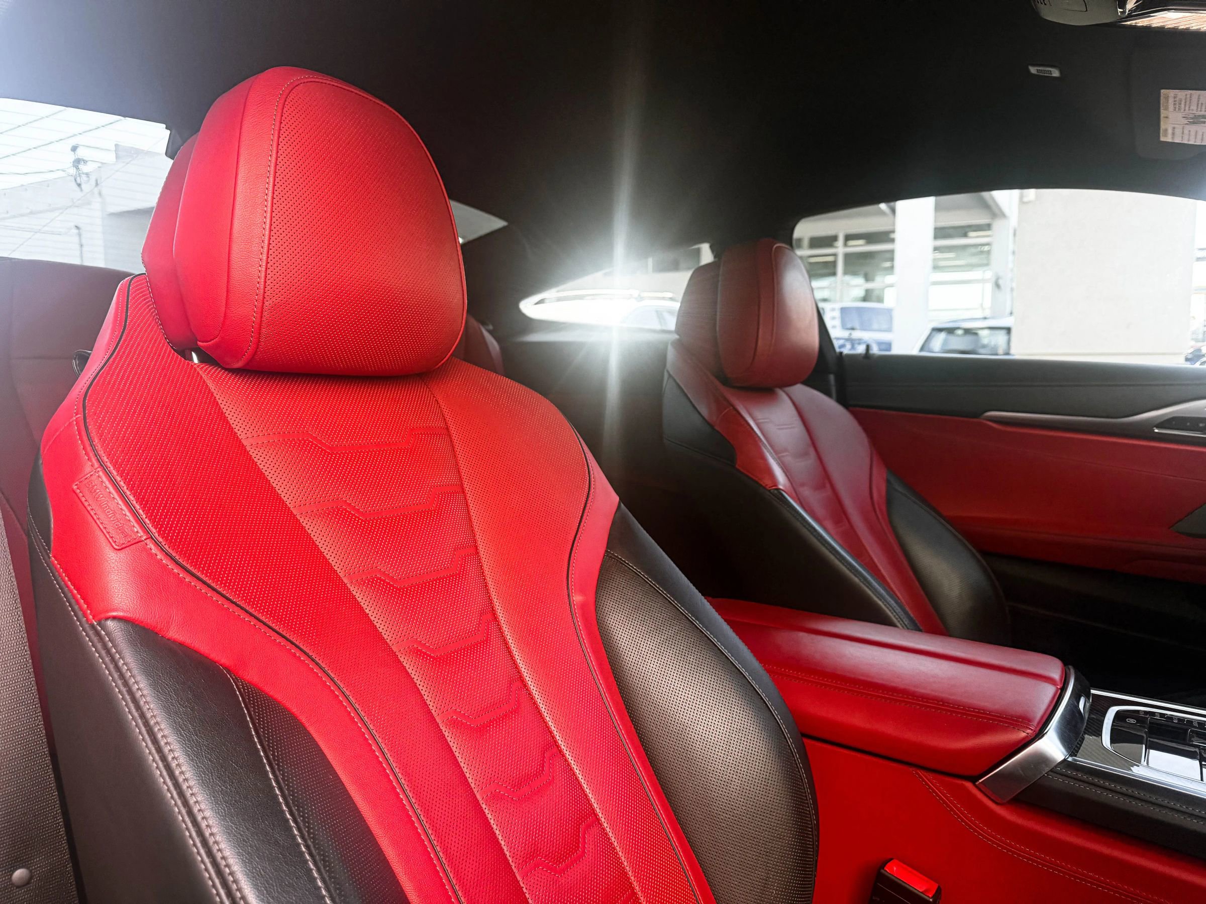 Used 2021 BMW M850i xDrive M850i xDrive Coupe 2D w/ M Carbon Exterior Package image 28