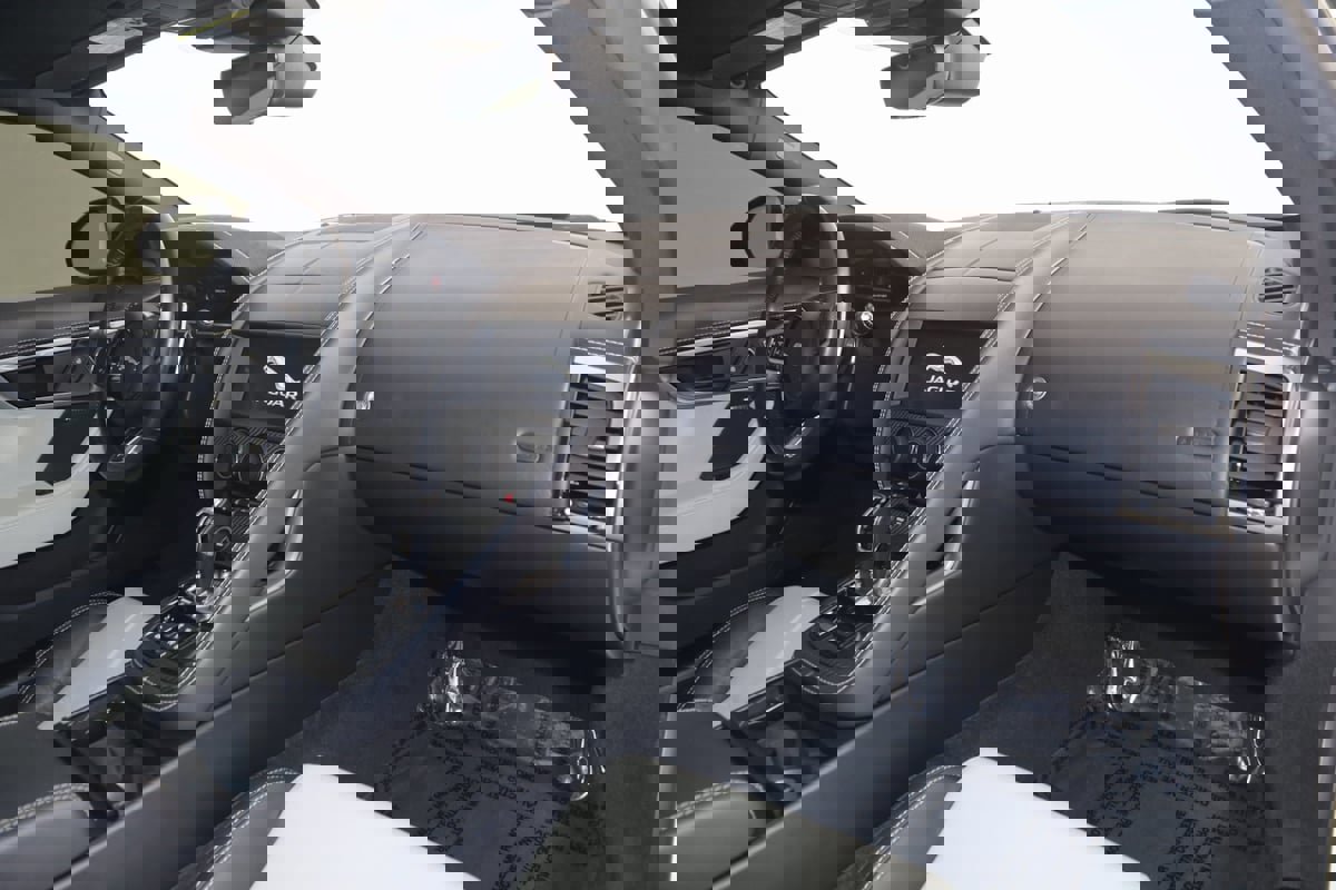 Used 2021 Jaguar F-TYPE R image 54