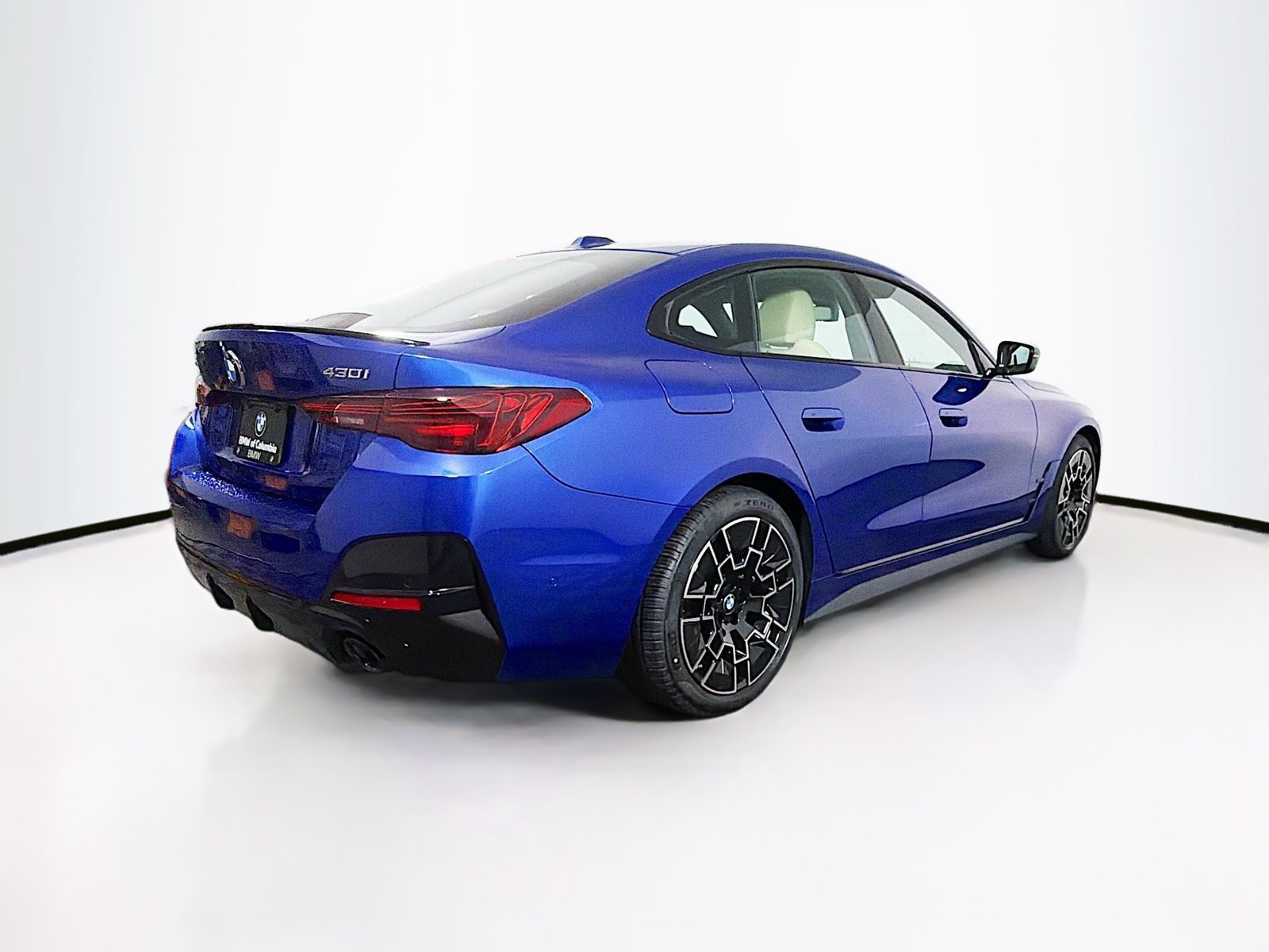 New 2026 BMW 430i xDrive w/ M Sport Package AWD/4WD image 7