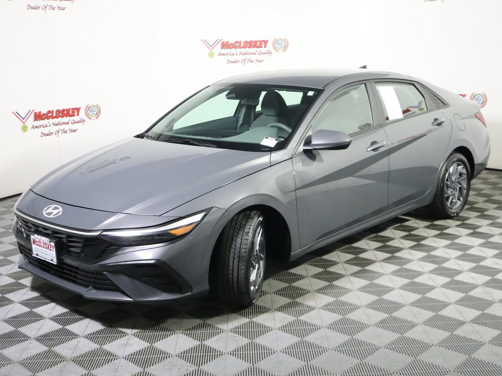 Used 2024 Hyundai Elantra SEL FWD image 13