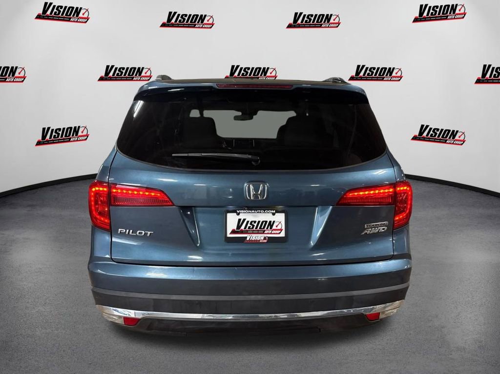 Used 2017 Honda Pilot Touring image 6