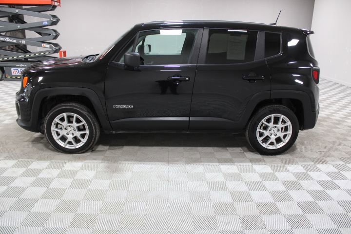 Used 2023 Jeep Renegade Latitude image 7
