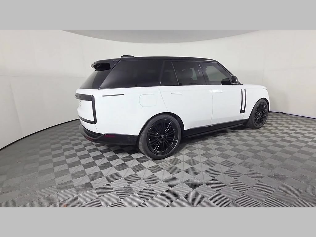 Used 2024 Land Rover Range Rover SE AWD/4WD image 39