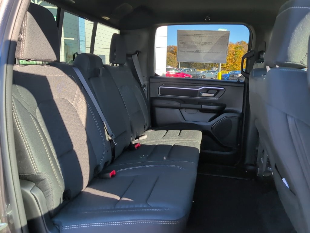 New 2026 RAM 1500 4x4 Crew Cab image 12