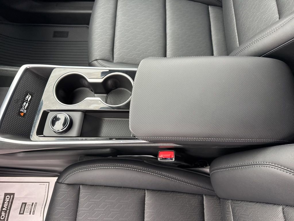 New 2026 Chevrolet Equinox LT w/ Convenience Package II image 17