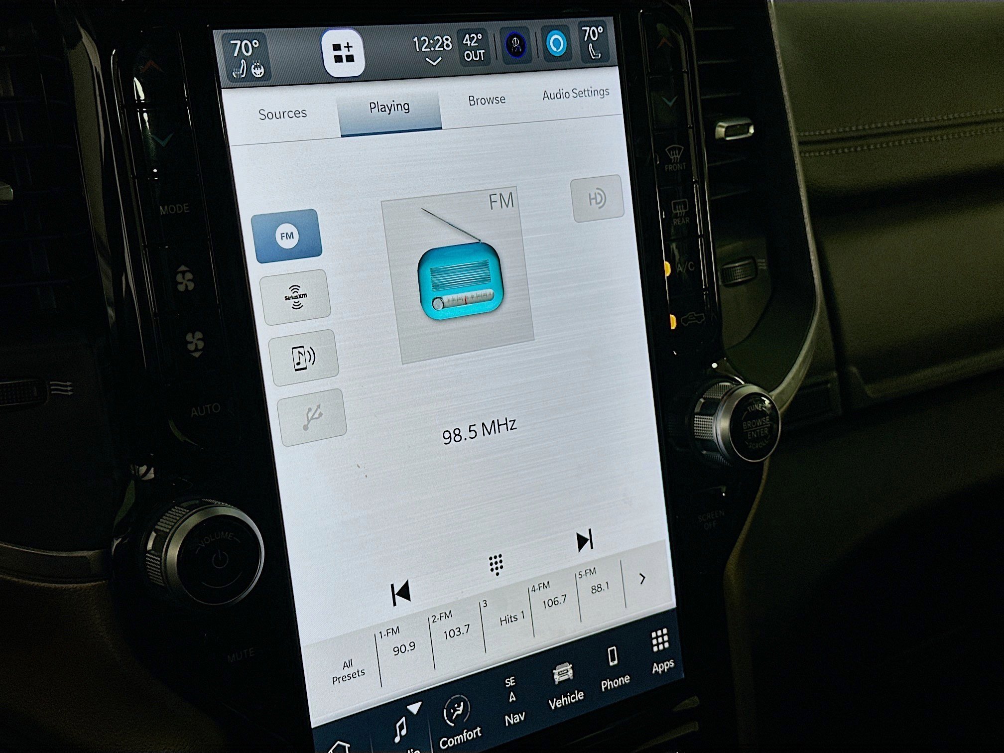 Used 2024 RAM 2500 Laramie w/ Safety Group image 21