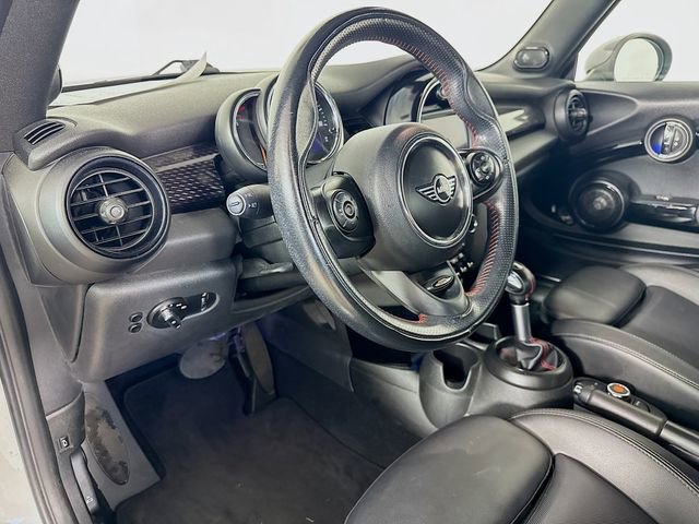 Used 2019 MINI Cooper S w/ Signature Upholstery Package FWD image 13