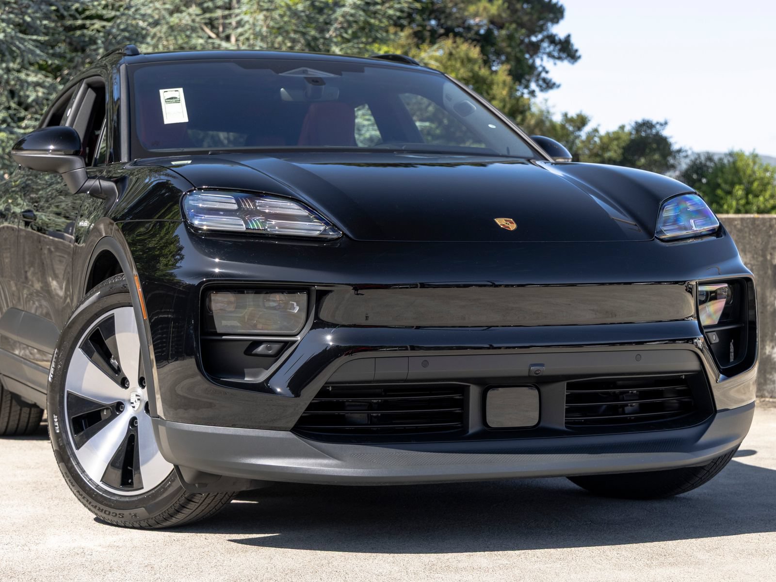 New 2026 Porsche Macan 4 Electric AWD/4WD image 9