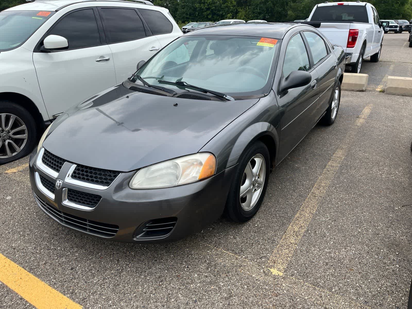 Used 2004 Dodge Stratus SXT FWD image 1