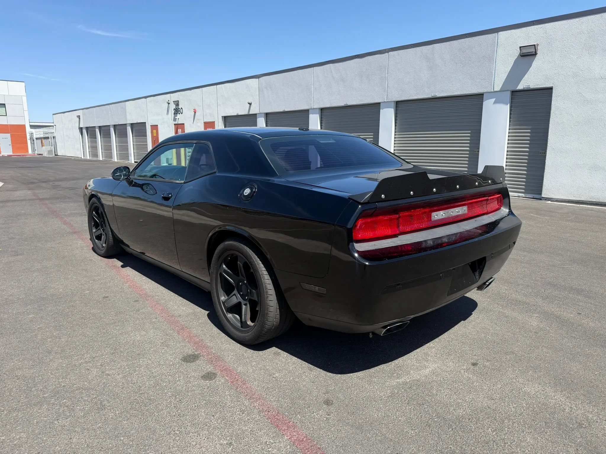 Used 2014 Dodge Challenger R/T RWD image 4