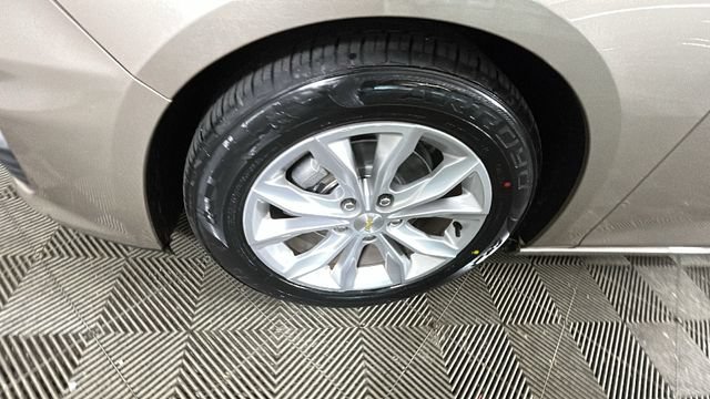 Used 2023 Chevrolet Malibu LT FWD image 9