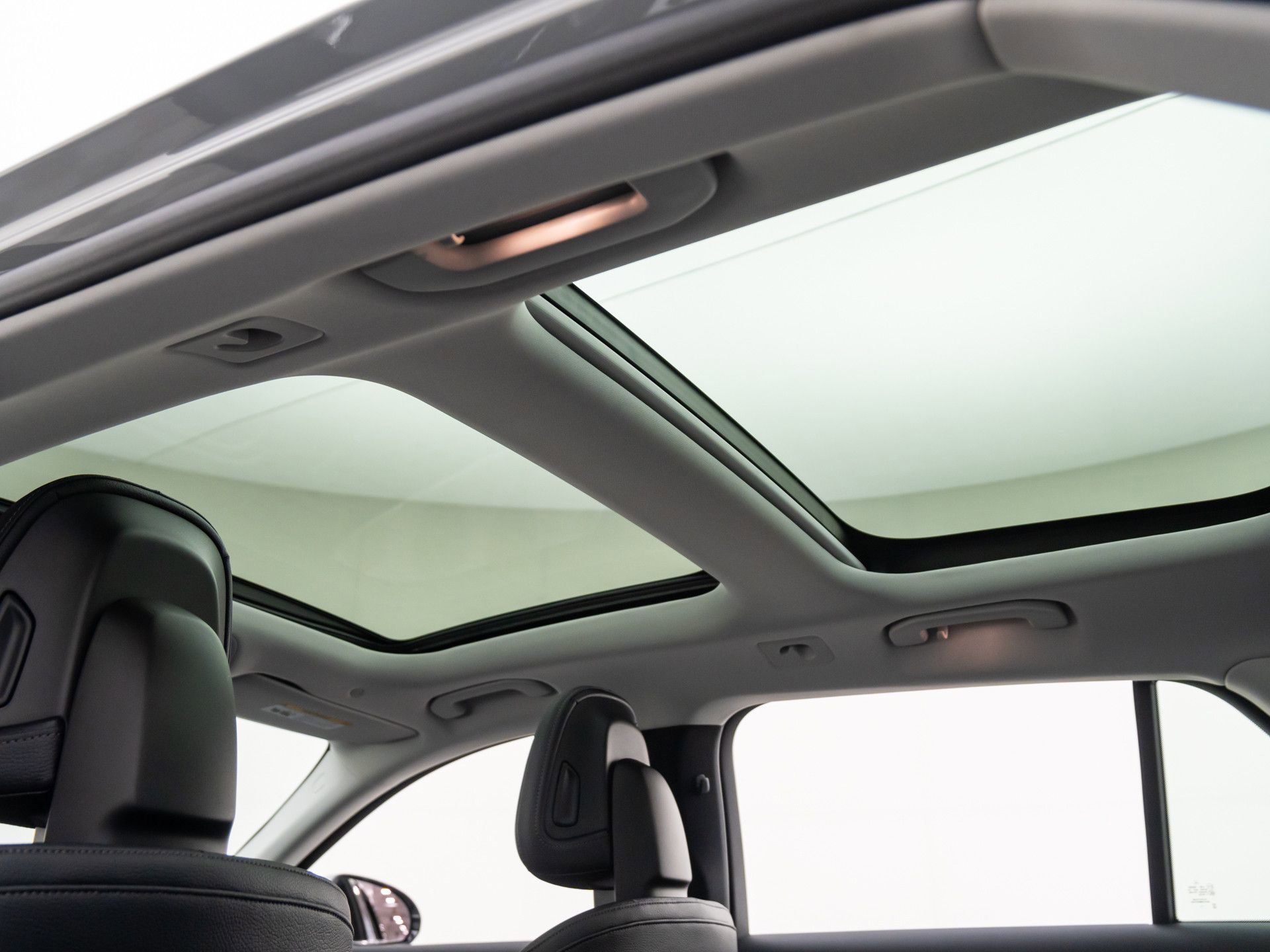 Certified 2025 Mercedes-Benz E 450 4MATIC All-Terrain Wagon image 21