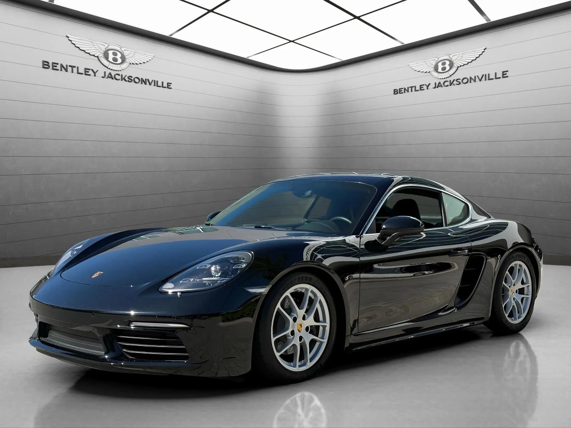 Used 2024 Porsche 718 Cayman w/ Sport Chrono Package image 7