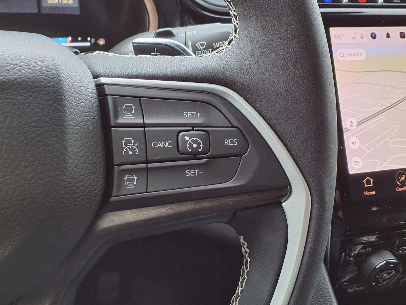 Used 2023 Jeep Grand Cherokee 4WD 4xe image 25