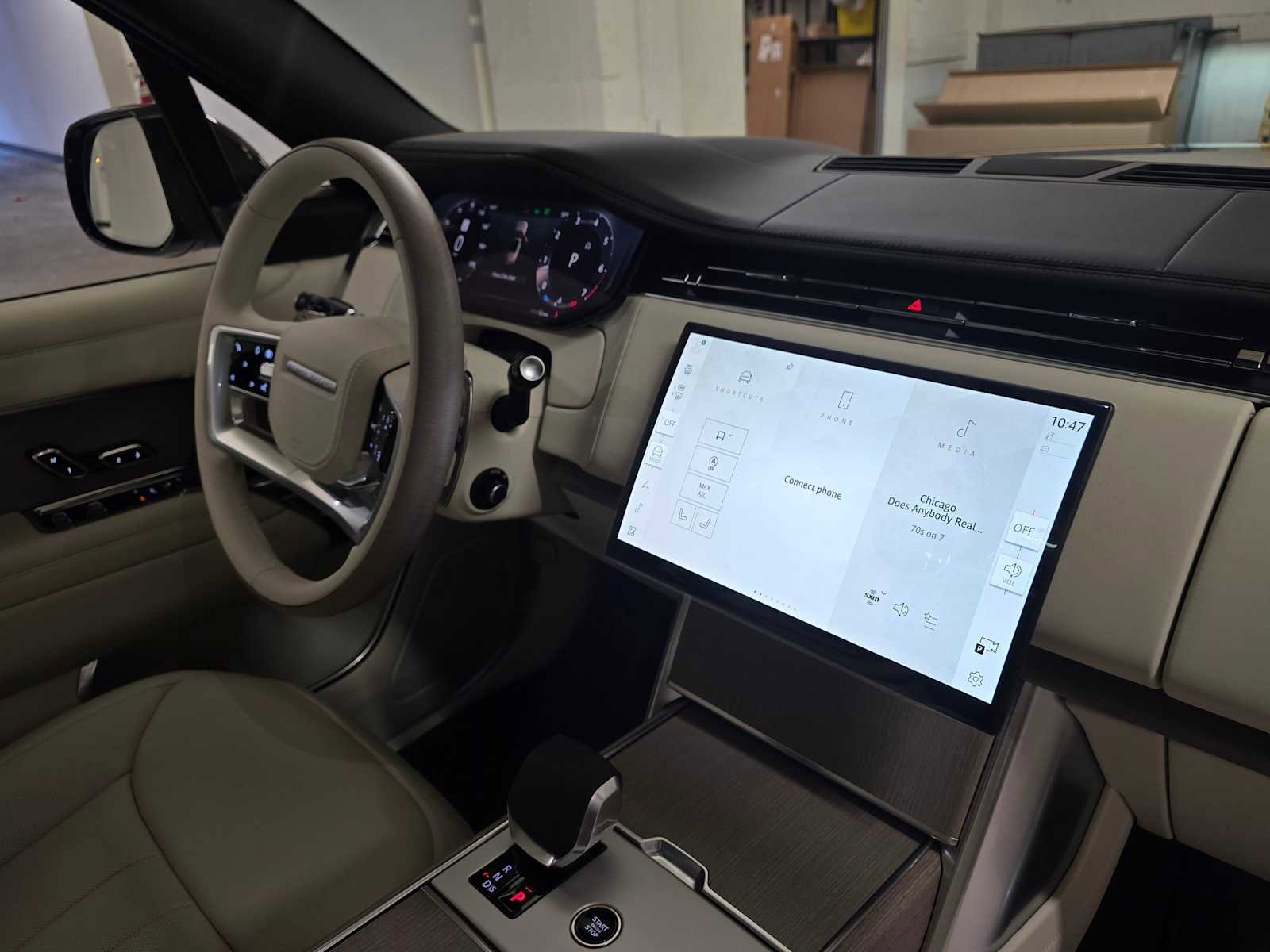 New 2026 Land Rover Range Rover SE image 10