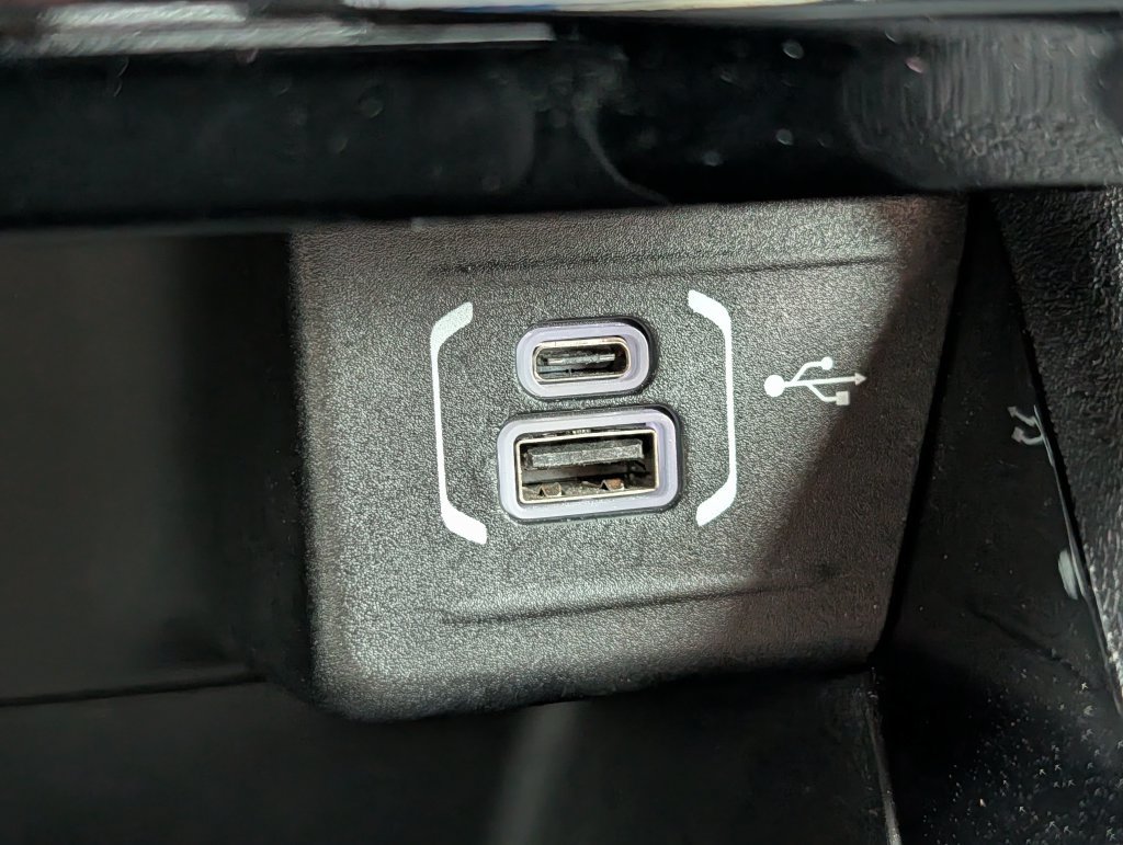 Used 2023 Jeep Compass Limited AWD/4WD image 27
