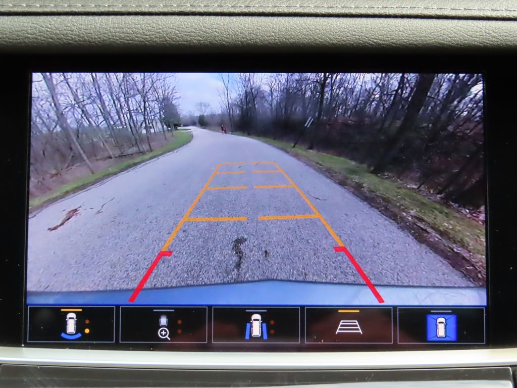 Certified 2024 Cadillac XT5 Sportv w/ Technology Package image 6