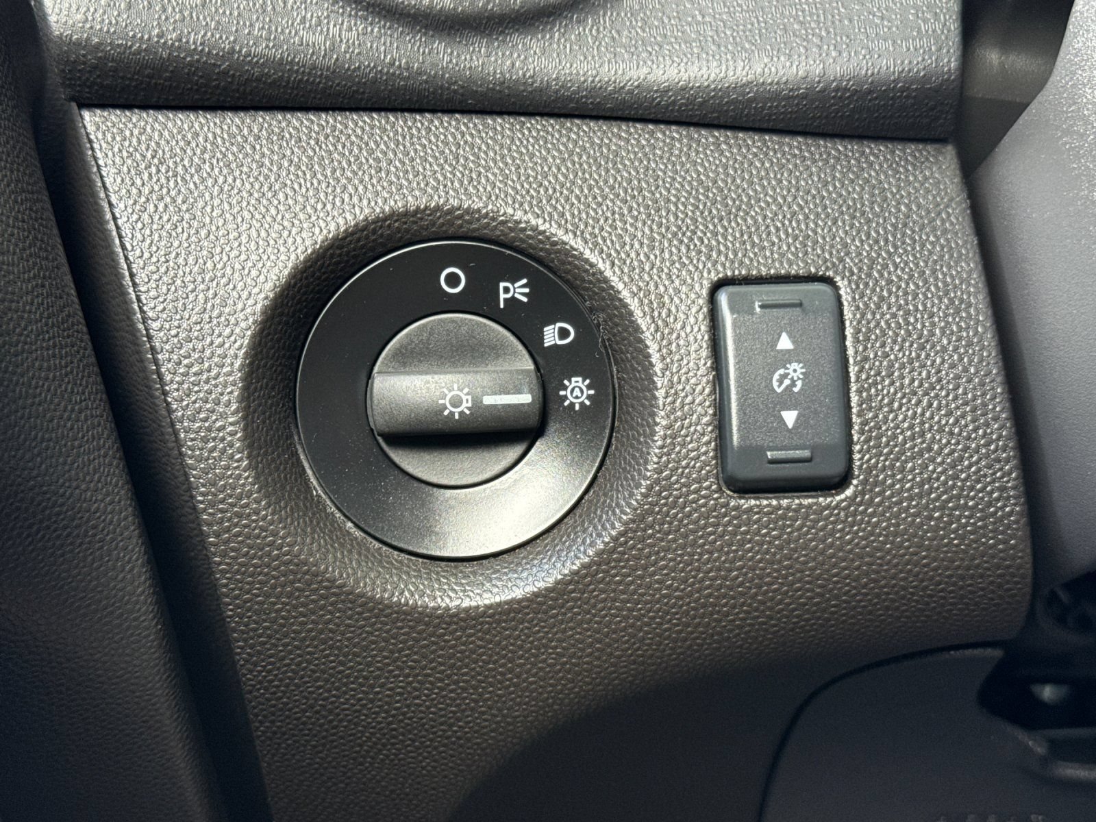 Used 2016 Ford Fiesta SE FWD image 32