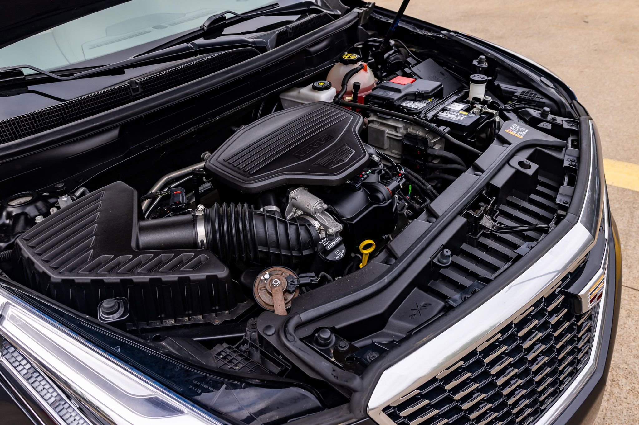 Used 2020 Cadillac XT5 Premium Luxury w/ LPO, Floor Liner Package image 36