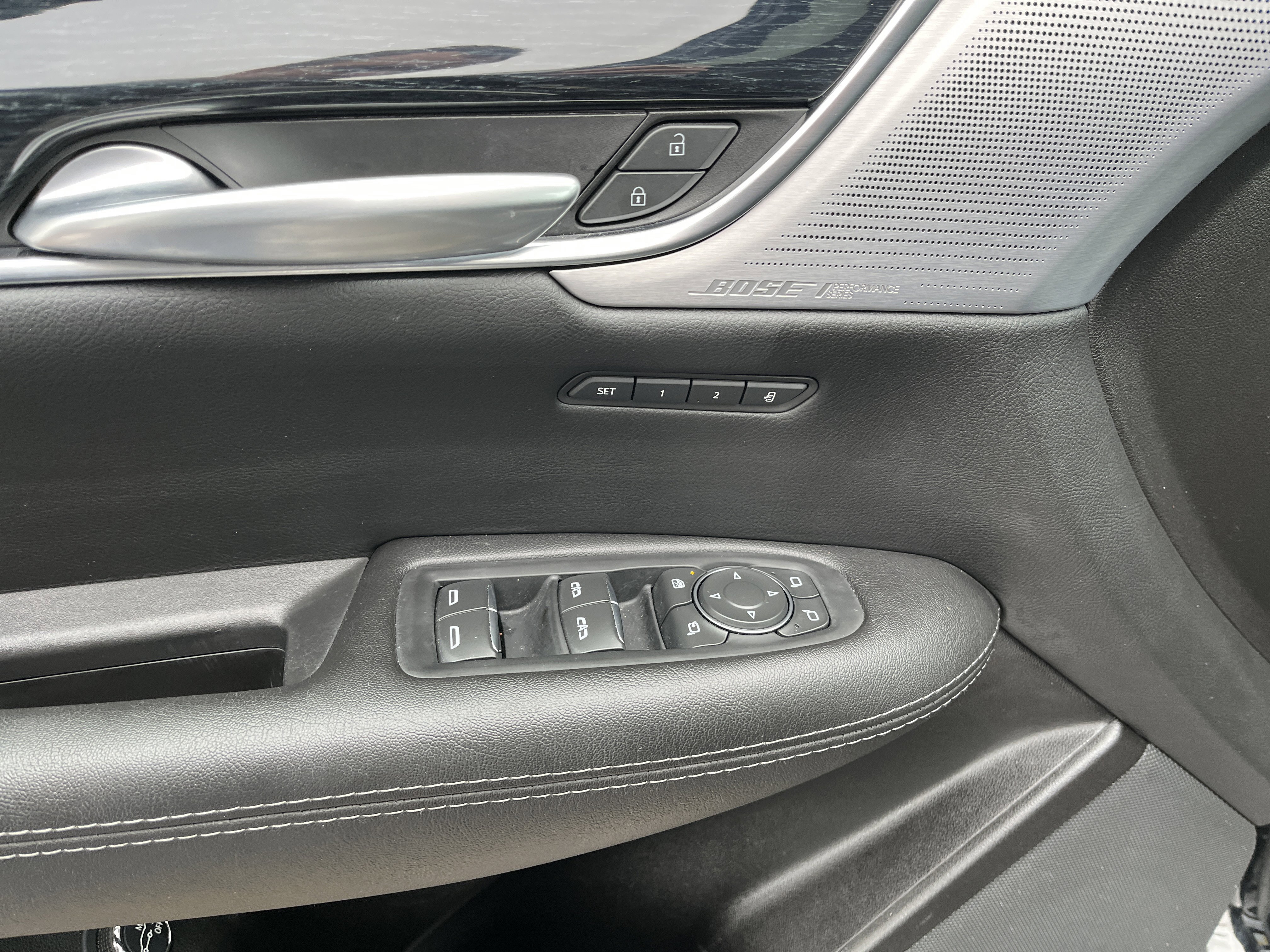 Used 2025 Cadillac XT5 Premium Luxury image 13