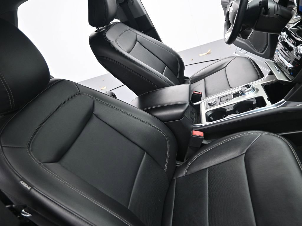 Used 2023 Ford Explorer Limited image 11