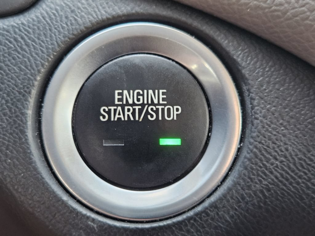Used 2023 Chevrolet Equinox LS w/ LS Convenience Package FWD image 20