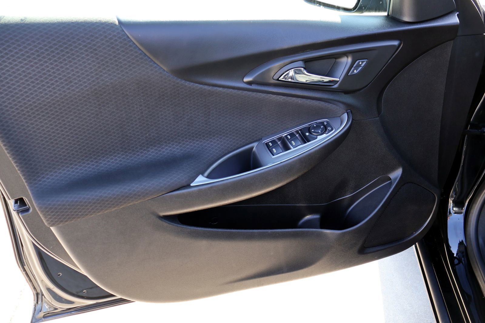 Used 2025 Chevrolet Malibu LT image 21