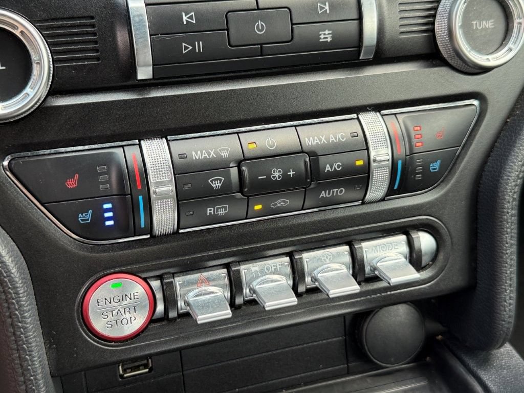 Used 2022 Ford Mustang Premium RWD image 29