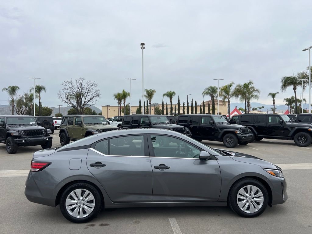 Used 2024 Nissan Sentra S image 9