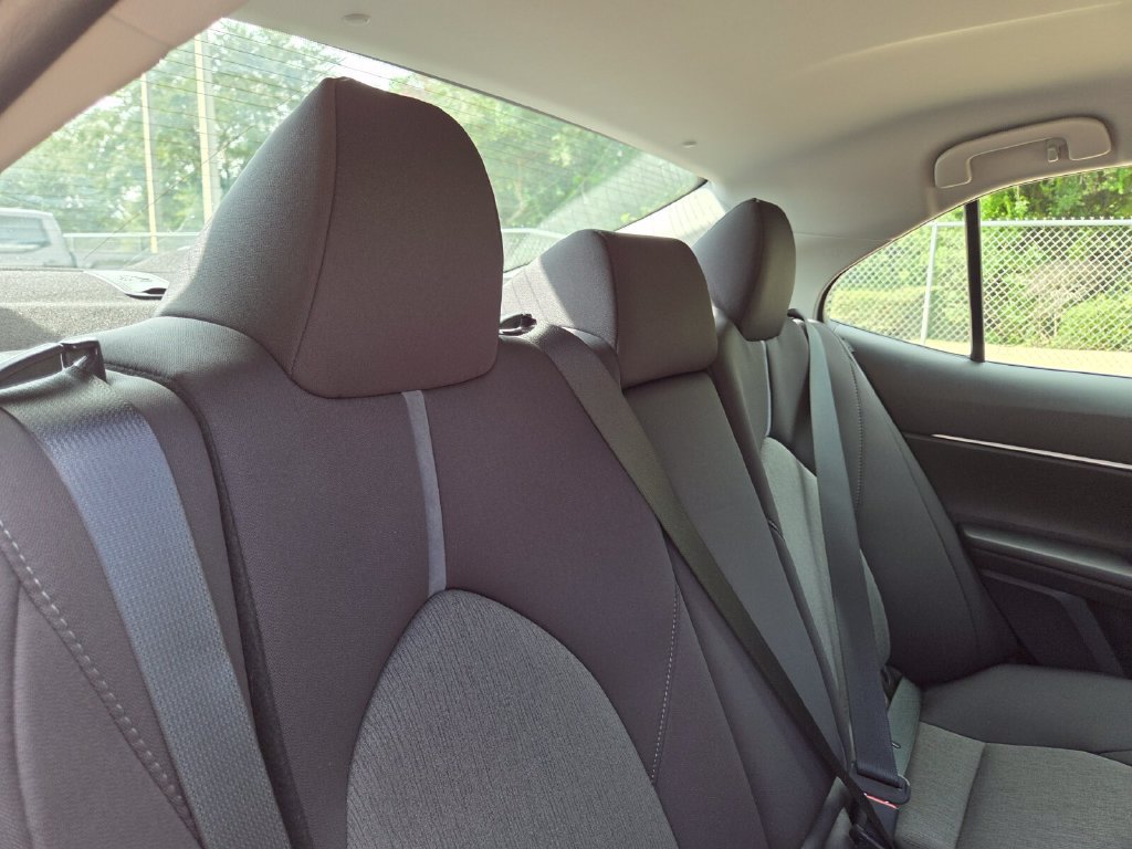 Certified 2021 Toyota Camry LE FWD image 18